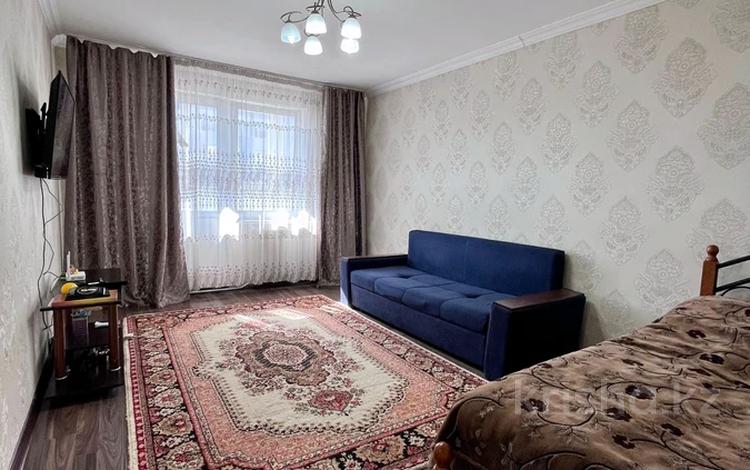 1-бөлмелі пәтер · 45 м² · 1/5 қабат, Есенберлина 8/2, бағасы: 17.5 млн ₸ в Усть-Каменогорске — фото 2