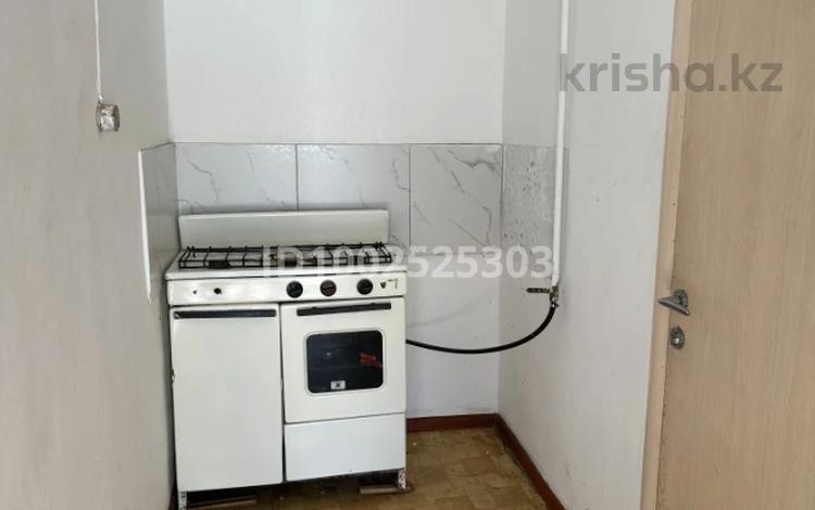Отдельный дом · 4 комнаты · 43 м², Карасая-батыра 2 2 — Раимбека за 150 000 〒 в  — фото 2