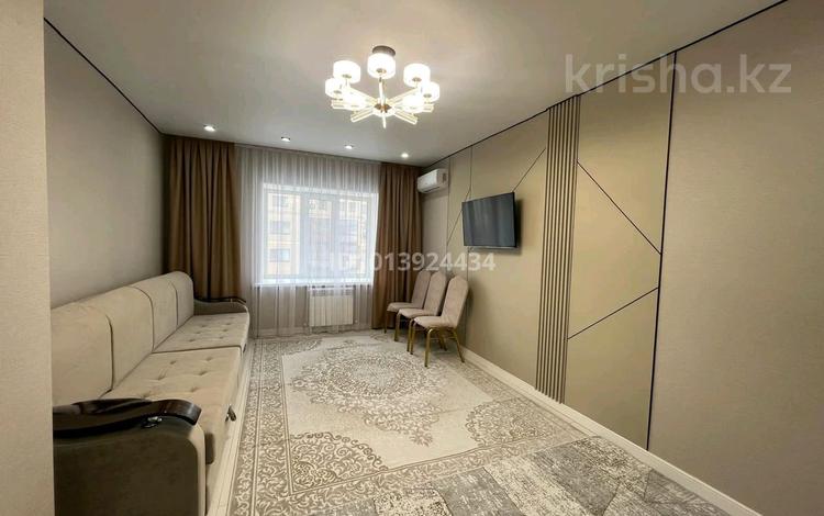 1-комнатная квартира · 47 м² · 5/9 этаж, мкр. Алтын орда 54а за 170 000 ₸ в Актобе — фото 2