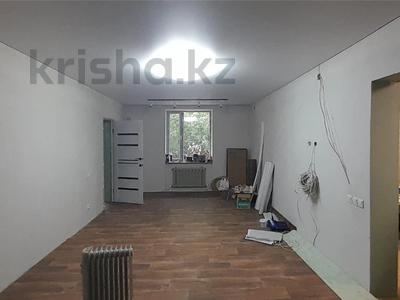 3-комнатная квартира · 80 м² · 1/2 этаж, Пр. Строителей за 10.5 млн 〒 в Темиртау