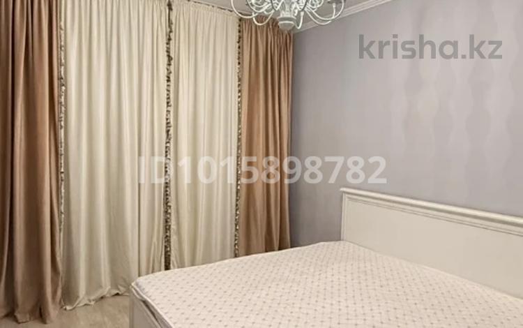 2-комнатная квартира · 67 м² · 11/15 этаж, мкр Алмагуль 7/3 за 350 000 ₸ в Алматы, Бостандыкский р-н — фото 2