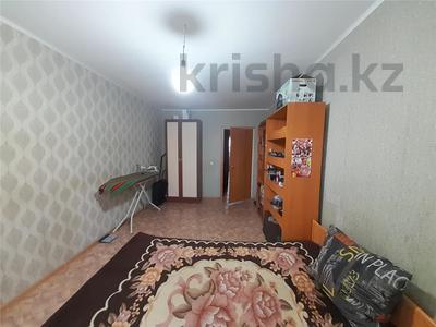 3-комнатная квартира, 70 м², 2/5 этаж, Байгазиева за 10.5 млн 〒 в Темиртау