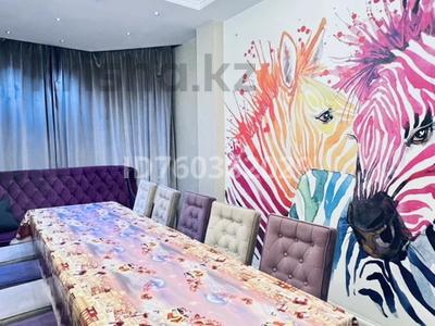 Дом · 6 комнат · 270 м², Алтай 28 за 100 000 〒 в 