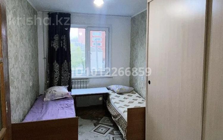 2 бөлме · 50 м², Кердери 131, бағасы: 50 000 ₸ в Уральске, мкр Школьник — фото 2