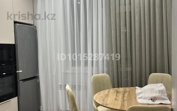 1-комнатная квартира · 54 м² · 2/12 этаж, Иртышская 3 — Магазин Ардагер, возле Семей Коркем. за 15 000 ₸ — фото 2