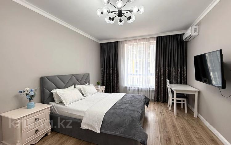 1-комнатная квартира · 49 м² · 6 этаж, Просп. Абулхаир Хана 51АблокБ за 13 000 ₸ в Атырау, мкр Авангард-2 — фото 2