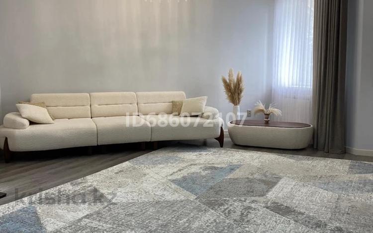 4-комнатная квартира · 140 м² · 2/8 этаж, мкр Нурсая, Габдиева 47a за 58 млн ₸ в Атырау — фото 14