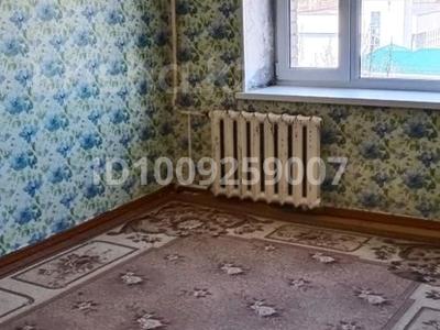 1-бөлмелі пәтер · 33 м² · 9/9 қабат, Абай 102 — 36 мектеп, бағасы: 6 млн ₸ в Уральске