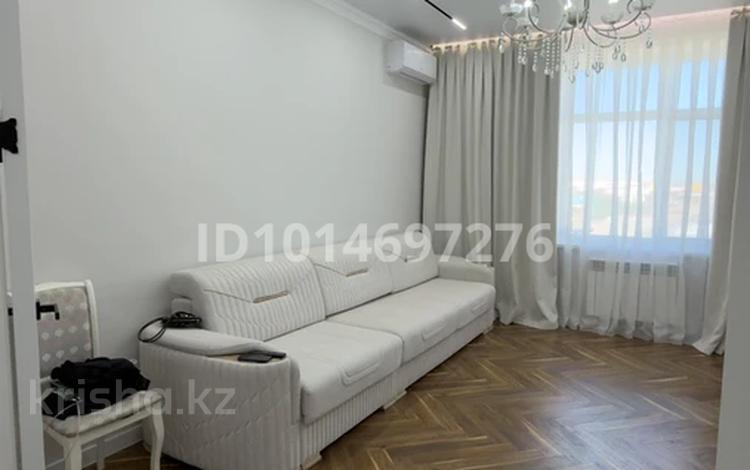2-комнатная квартира · 72 м² · 8/13 этаж, мкр Юго-Восток, Букетова 3 за 39 млн ₸ в Караганде, Казыбек би р-н — фото 11