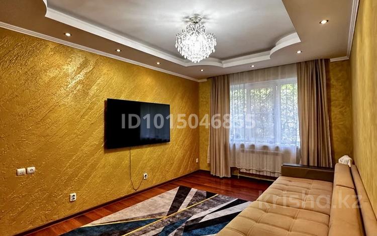 3-комнатная квартира · 75 м² · 1/5 этаж, мкр Казахфильм 29 за 65 млн ₸ в Алматы, Бостандыкский р-н — фото 2