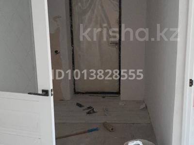 3-бөлмелі пәтер · 90 м² · 1/5 қабат, мкр. Алтын орда 49Р, бағасы: 40 млн ₸ в Актобе