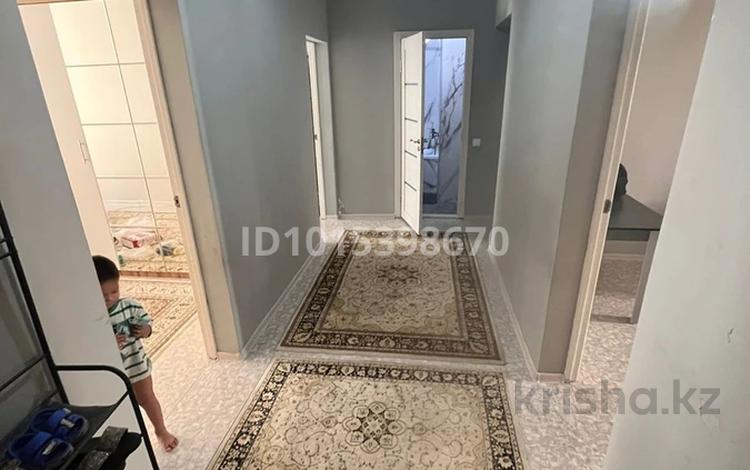 3-комнатная квартира · 80 м² · 4/9 этаж, Райымбек батыра 274 за 300 000 ₸ в  — фото 2