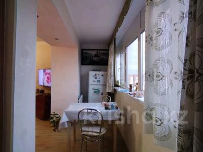 2-бөлмелі пәтер · 43 м² · 9/10 қабат, мкр Юго-Восток, Республики 18 — Шахтеров, Муканова, Республики, бағасы: 14.5 млн ₸ в Караганде, Казыбек би р-н