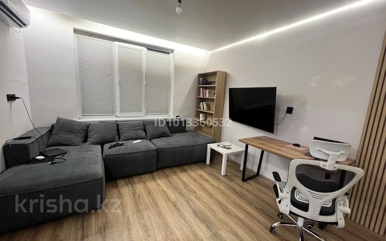 3-комнатная квартира · 60 м² · 2/10 этаж, мкр Думан-2 63 за 300 000 ₸ в Алматы, Медеуский р-н — фото 2