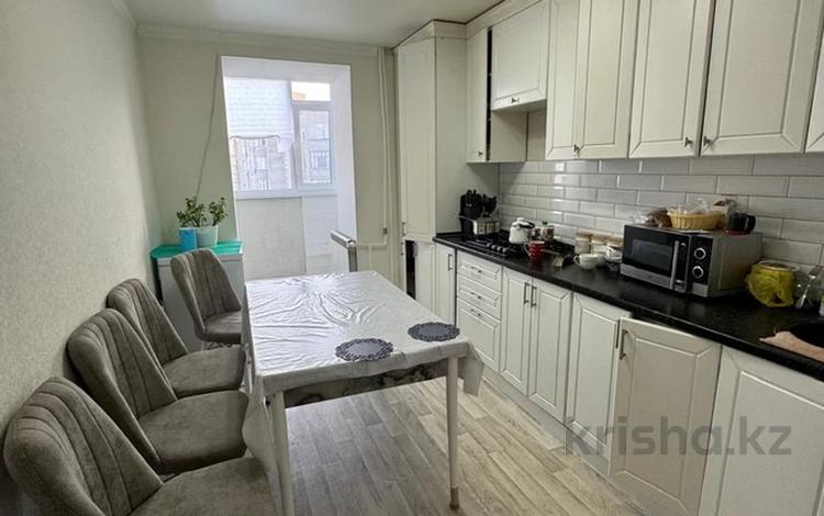 3-бөлмелі пәтер · 91.5 м² · 9/10 қабат, мкр 11, бағасы: 29 млн ₸ в Актобе — фото 2