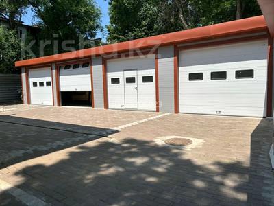 Свободное назначение, офисы, магазины и бутики, склады, азс, автосервисы и автомойки, общепит, салоны красоты, сельское хозяйство, бани, гостиницы и зоны отдыха, фитнес и спорт, медцентры и аптеки, образование, развлечения, конференц-залы, кабинеты и рабочие места, студии · 182 м² за ~ 2 млн 〒 в Алматы, Медеуский р-н