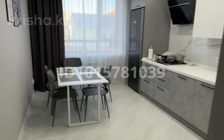 3-бөлмелі пәтер · 111 м² · 2/9 қабат, Каирбекова 31 — Каирбекова - Гоголя, бағасы: 85 млн ₸ в Костанае — фото 13