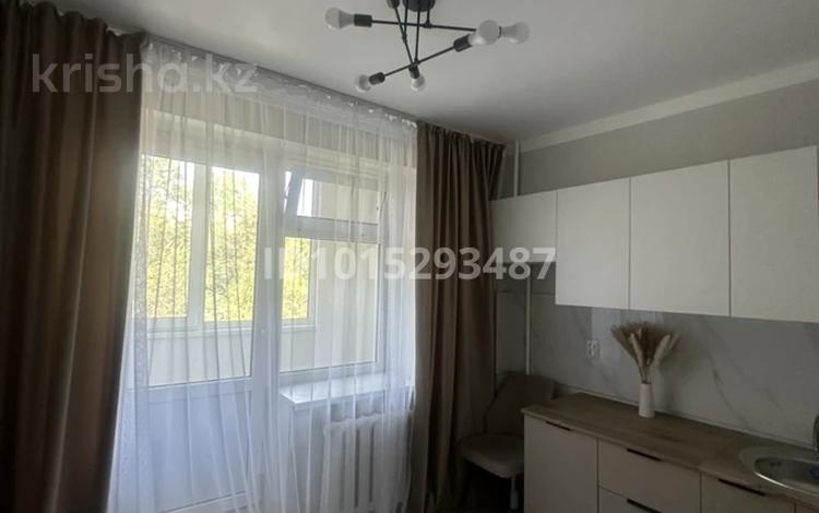 1-комнатная квартира · 50 м² · 3/5 этаж, мкр Алмагуль 292 — Альфараби за 15 000 ₸ в Алматы, Бостандыкский р-н — фото 2