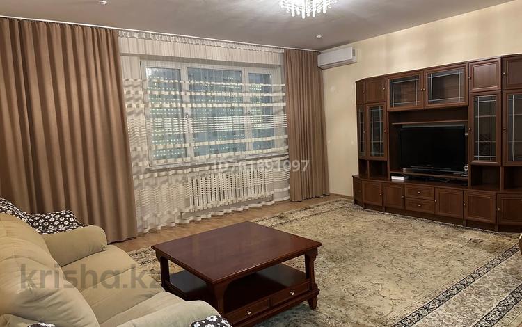 2-комнатная квартира · 70 м² · 10/12 этаж, Достык 13 — Дом Министерств, Байтерек за 290 000 ₸ в Астане, Есильский р-н — фото 2