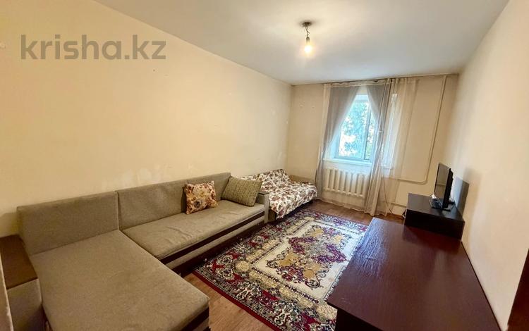 2-комнатная квартира · 58 м² · 1/5 этаж, мкр Самал-1 за 250 000 ₸ в Алматы, Медеуский р-н — фото 2