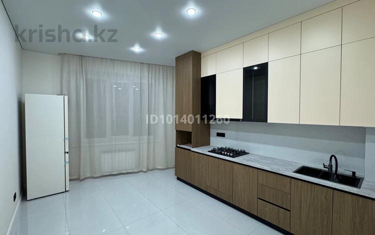 2-комнатная квартира · 74 м² · 3/8 этаж, мкр. Алтын орда 7/4 за 300 000 ₸ в Актобе — фото 2