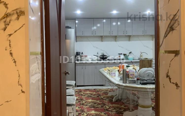 Отдельный дом · 4 комнаты · 120 м² · 8 сот., Абулкаир Хана 19 — улица напротив Мечети за 37 млн ₸ в  — фото 2