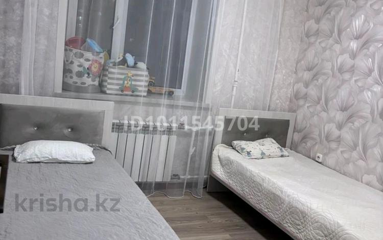 3-бөлмелі пәтер · 60 м² · 4/5 қабат, Коктем 5, бағасы: 200 000 ₸ в Кокшетау — фото 2