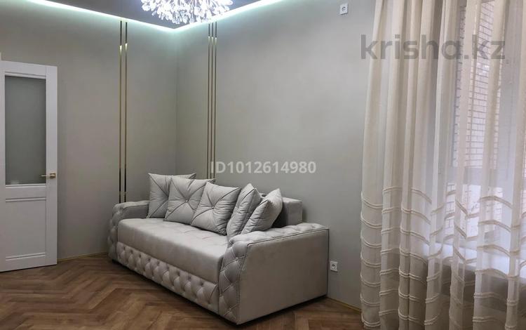 3-бөлмелі пәтер · 79.6 м² · 3/9 қабат, Казыбек би 7/1, бағасы: 60 млн ₸ в Астане, Нура р-н — фото 2