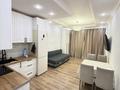 2-комнатная квартира · 45 м² · 4/13 этаж, Кошкарбаева 48 — Жумабаева | НОВЫЙ ДОМ | НОВЫЙ РЕМОНТ | УПАКОВАННАЯ за 250 000 ₸ в Астане, Сарайшык р-н — фото 2