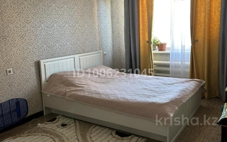 3-комнатная квартира · 61.8 м² · 1/5 этаж, Есенберлина 57-1 за 25 млн ₸ в Жезказгане — фото 2