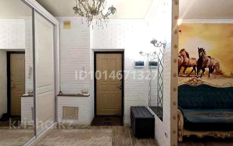 2-комнатная квартира · 60.4 м² · 8/9 этаж, мкр Юго-Восток, Мкр Гульдер 1 1/4 за ~ 29 млн ₸ в Караганде, Казыбек би р-н — фото 2