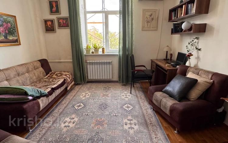 3-бөлмелі пәтер · 76.5 м² · 3/3 қабат, Назарбаева 117, бағасы: 60 млн ₸ в Алматы, Алмалинский р-н — фото 2