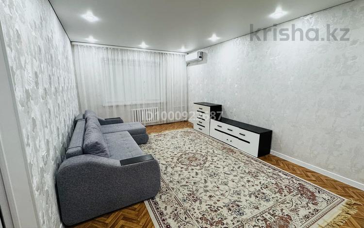 2-комнатная квартира · 64.7 м² · 6/6 этаж, мкр 12 21/1 за 22.5 млн 〒 в Актобе — фото 13