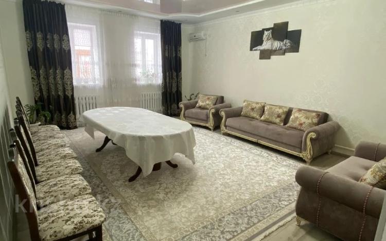 Отдельный дом · 5 комнат · 150 м² · 10 сот., Жанкожи Батыра за 37 млн 〒 в Геолог — фото 4