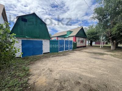 Отдельный дом · 5 комнат · 100 м² · 3.5 сот., Махамбет Утемисова 171 — Ряхова за 16 млн ₸ в Актобе, мкр. Курмыш