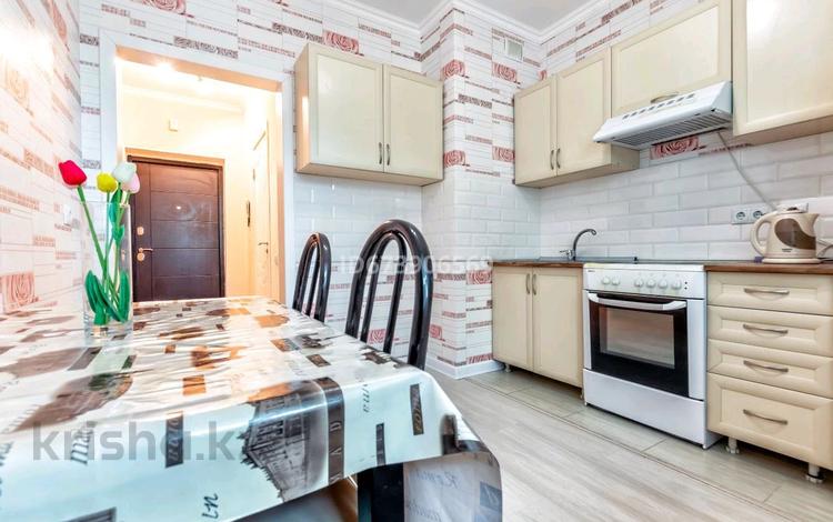 1-бөлмелі пәтер · 50 м² · 23/24 қабат, Қабанбай батыр 48/5 — Орынбор, бағасы: 10 000 ₸ в Астане, Есильский р-н — фото 2