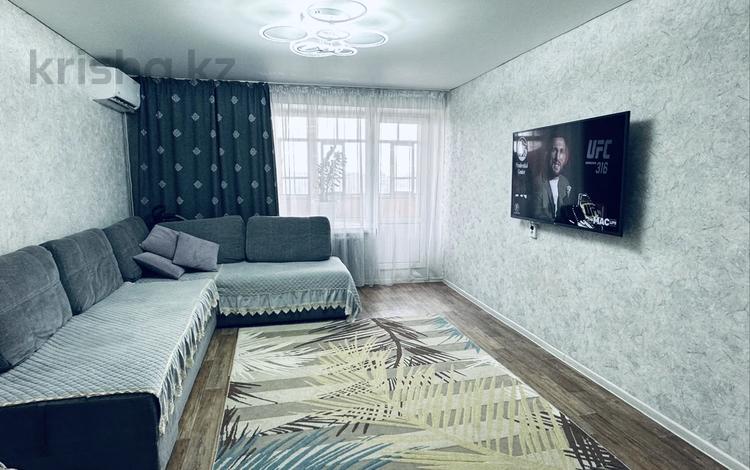 3-бөлмелі пәтер · 72 м² · 9 қабат, Кабанбай батыра 42 — Центр, Шакарима, бағасы: 350 000 ₸ в Семее — фото 2
