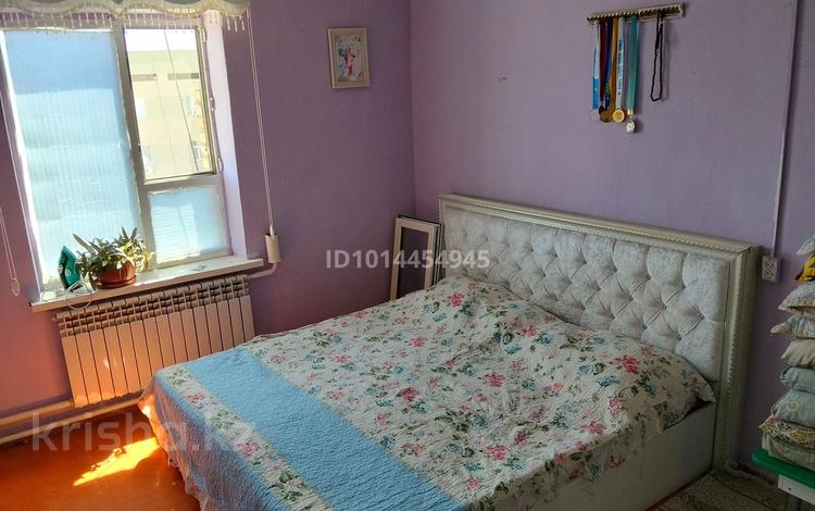 2-бөлмелі пәтер · 36 м² · 4/4 қабат, Ру -6 2А — Ру 6 те уи сатылады тортинши этажда Береке магазинге карма карсы бетте, бағасы: 7 млн ₸ в Шиели — фото 2