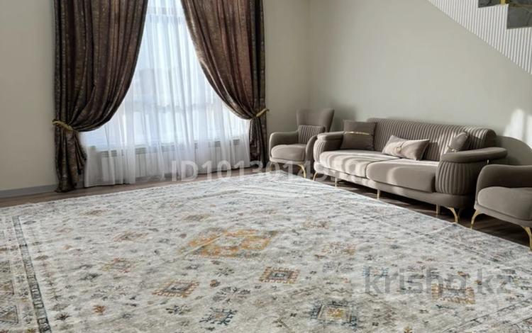 3-бөлмелі пәтер · 146 м² · 3/3 қабат, Достық 20 — Приморский - Ақжелкен новое название, бағасы: 45 млн ₸ в Актау, мкр Приморский — фото 2