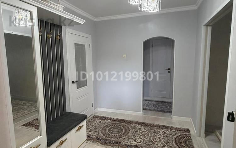 3-комнатная квартира · 68 м² · 6/10 этаж, 8 микрорайон за 20.5 млн ₸ в Темиртау — фото 2