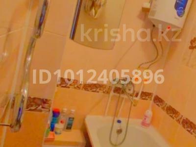 1-комнатная квартира · 45 м² · 4/5 этаж, Просп. Бухар Жырау 77 за 1 000 ₸ в Караганде
