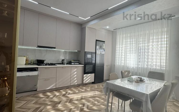 3-комнатная квартира · 130 м² · 3/9 этаж, мкр. Алтын орда 19г — Тауелсіздік за 350 000 ₸ в Актобе — фото 2