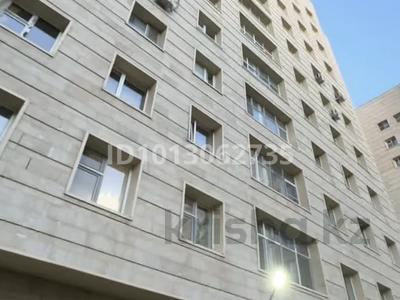 Еркін, кеңселер, қоймалар, сұлулық салондары, медорталықтар мен дәріханалар, білім орталықтары, ойын-сауық, конференц-залдар, кабинеттер және жұмыс орындары, студиялар · 85 м², бағасы: 800 000 ₸ в Астане, Есильский р-н