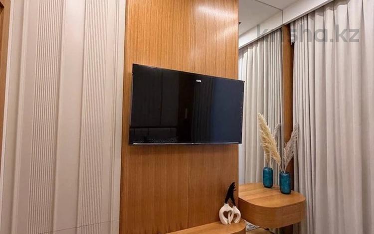 2-комнатная квартира · 65 м² · 12 этаж, Жарокова 218 за 400 000 ₸ в Алматы, Бостандыкский р-н — фото 2
