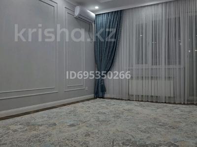 3-комнатная квартира, 141 м², 4/8 этаж, мкр. Алтын орда, Х.Досмухаммедов 19 — Х.Досмухаммедов за 50 млн 〒 в Актобе, мкр. Алтын орда