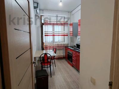 3-бөлмелі пәтер · 80 м² · 3/14 қабат, 17-ш/а. 7, бағасы: 300 000 ₸ в Актау, 17-й мкр