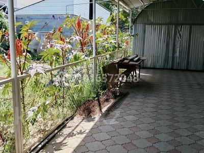 Жеке үй · 4 бөлме · 100 м² · 12 жүзд., Кабанбай батыра 63, бағасы: 40 млн ₸ в Каскелене