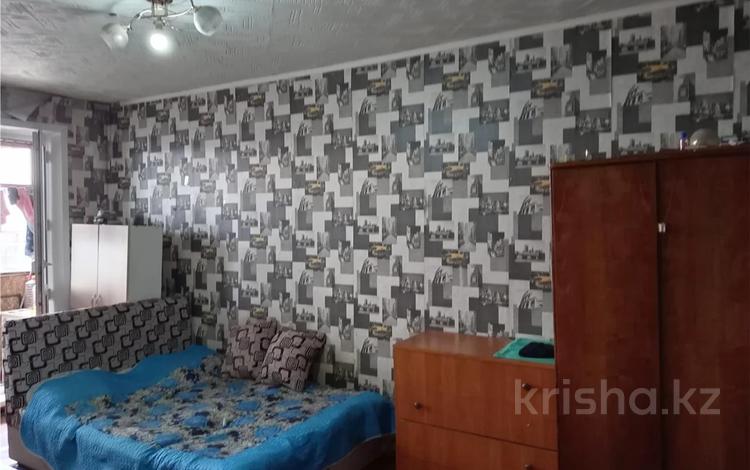 1-бөлмелі пәтер · 31 м² · 5/5 қабат, 19-шағынаудан, бағасы: 9 млн ₸ в Караганде, Алихана Бокейханова р-н — фото 2