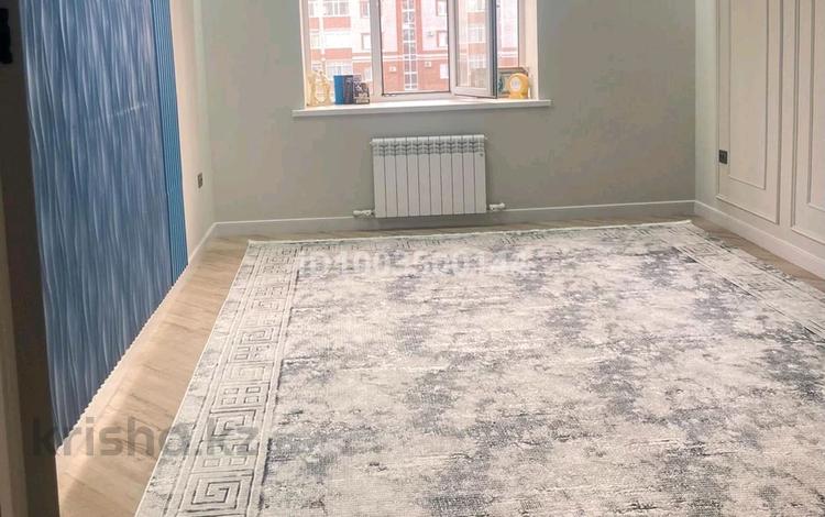2-комнатная квартира · 70 м² · 3/5 этаж, мкр. Алтын орда — улица Тауелсиздик за 250 000 ₸ в Актобе — фото 2