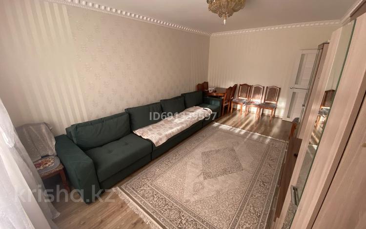 3-комнатная квартира · 87.5 м² · 4/5 этаж, 1-й микрорайон, Каирбекова 369/1 — Супермаркет Солнечный за ~ 40.8 млн ₸ в Костанае — фото 2